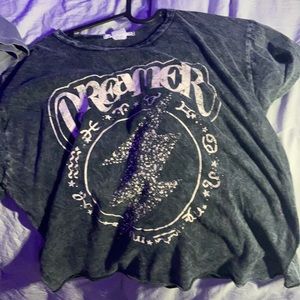 cream pink&greyish white tee saids "dreamer"